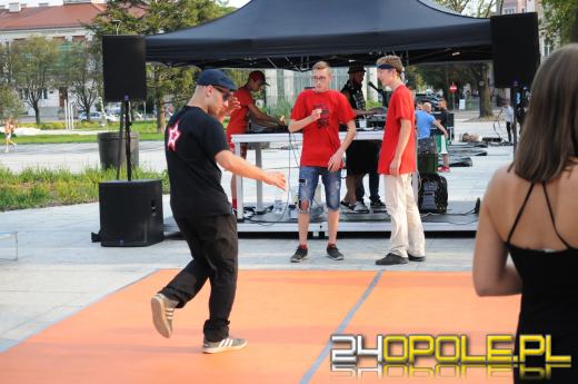 Teatr im. Jana Kochanowskiego opanowali twórcy muzyki elektronicznej