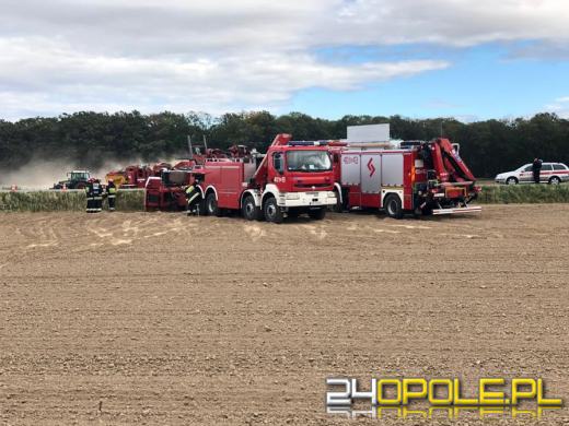 Powiat brzeski. Wóz strażacki w rowie, jedna osoba ranna