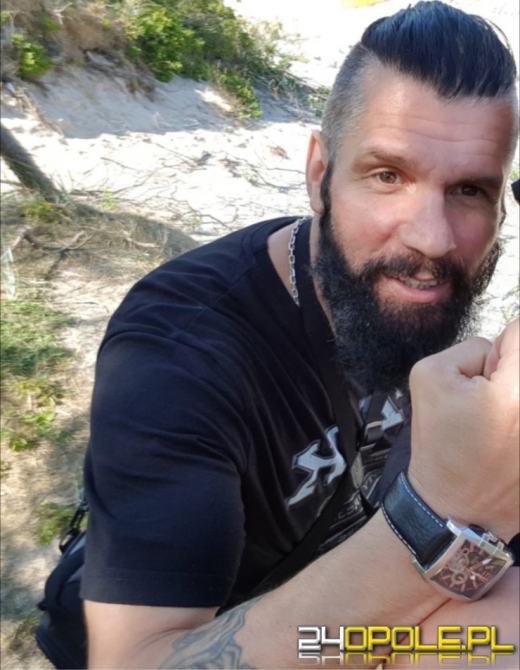 Zmieniał swój wizerunek, posługiwał się różnymi danymi, oszukał mnóstwo osób