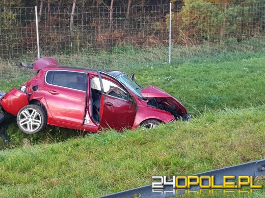 Kierowca zasnął na autostradzie. Lądował LPR 