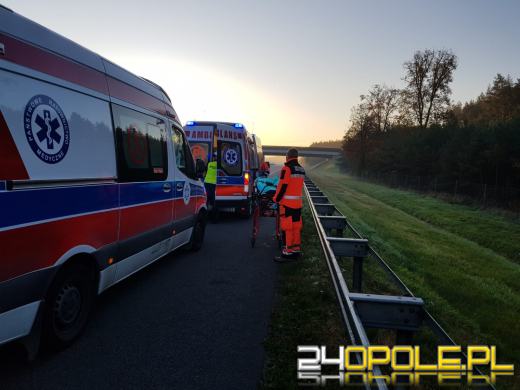Kierowca zasnął na autostradzie. Lądował LPR 