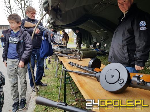 Otwarte koszary 10 Brygady Logistycznej. Trwają obchody Święta Niepodległości