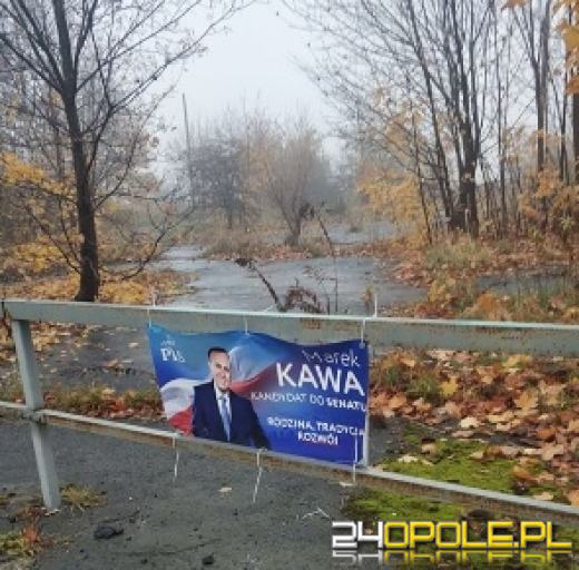 Minął termin na posprzątanie swoich banerów. Kto jeszcze "wisi"? 