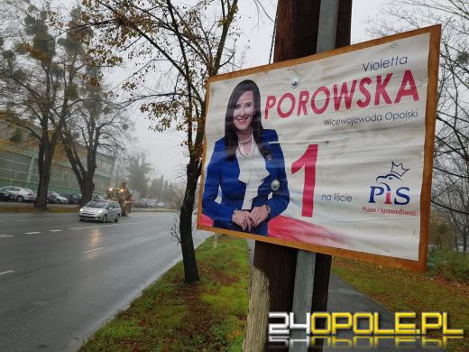 Minął termin na posprzątanie swoich banerów. Kto jeszcze "wisi"? 