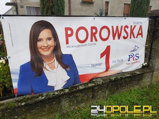 Minął termin na posprzątanie swoich banerów. Kto jeszcze "wisi"? 