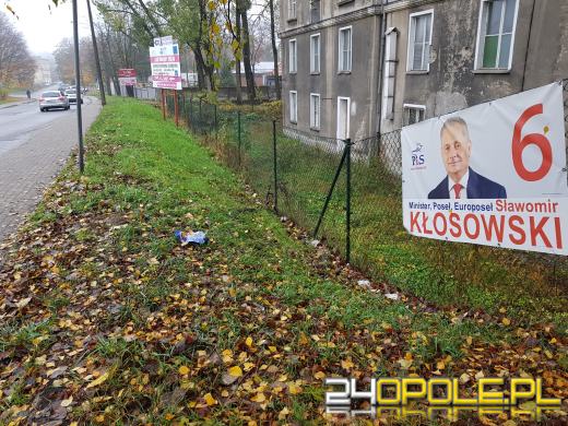 Minął termin na posprzątanie swoich banerów. Kto jeszcze "wisi"? 
