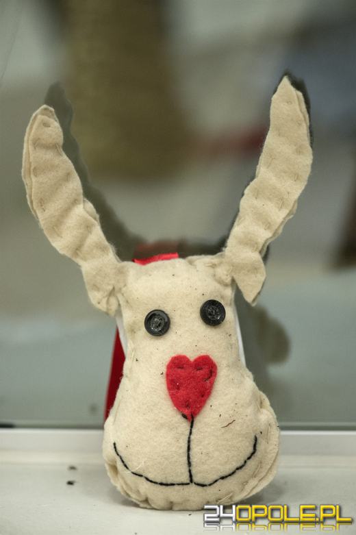 Konkurs plastyczny "Ciepło Świąt"