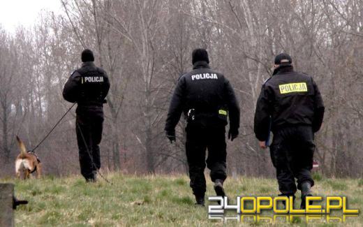 Policjanci wciąż poszukują zaginionych
