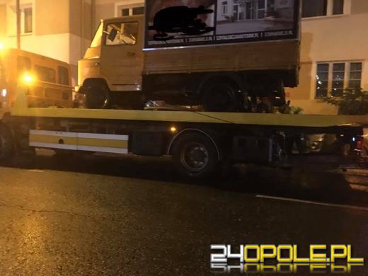 Żuk antyaborcyjny zdewastowany. Przez 2 tygodnie nie było podstaw do odholowania