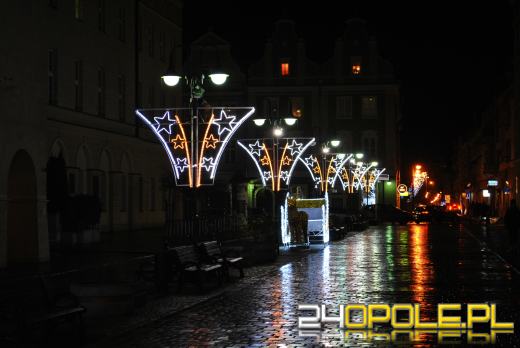 Opolski rynek pięknieje na święta