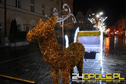 Opolski rynek pięknieje na święta
