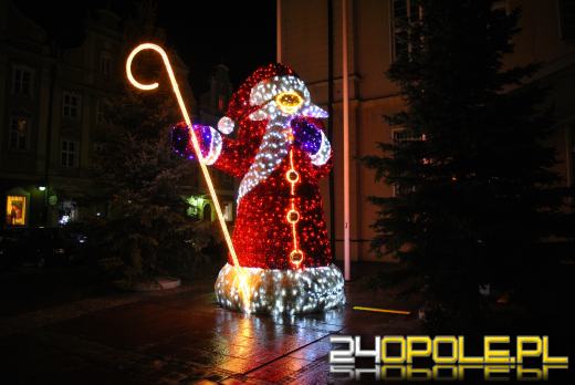 Opolski rynek pięknieje na święta