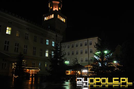 Opolski rynek pięknieje na święta