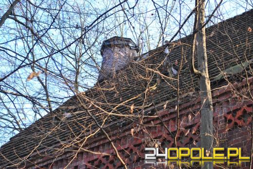 Co kryje wewnątrz zabytkowa kaplica przy ulicy Wrocławskiej? 