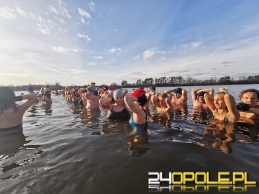 Ponad 150 osób morsowało na kąpielisku Bolko