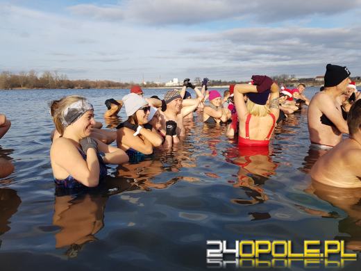 Ponad 150 osób morsowało na kąpielisku Bolko