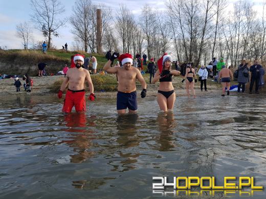 Ponad 150 osób morsowało na kąpielisku Bolko