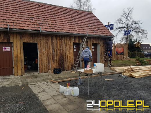 W Opolu-Szczepanowicach trwa budowa Szopki Bożonarodzeniowej