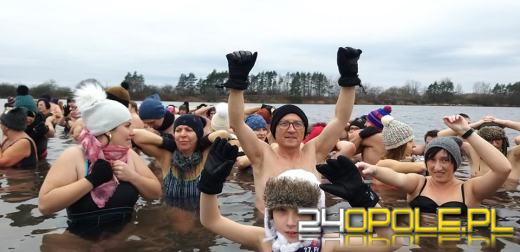 Czy prawdziwe "morsy" potrzebują czapki i rękawiczek?