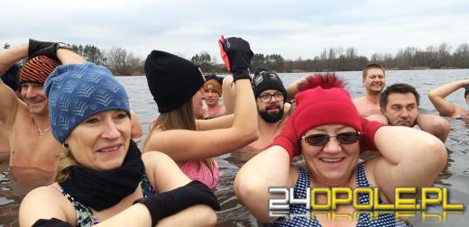 Czy prawdziwe "morsy" potrzebują czapki i rękawiczek?