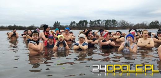 Czy prawdziwe "morsy" potrzebują czapki i rękawiczek?