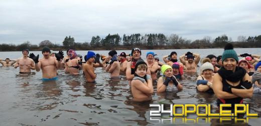 Czy prawdziwe "morsy" potrzebują czapki i rękawiczek?