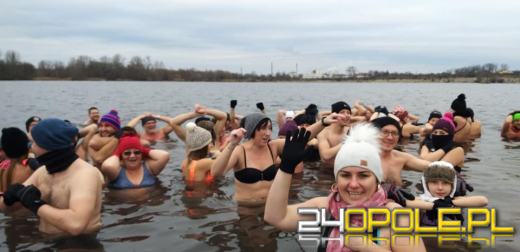 Czy prawdziwe "morsy" potrzebują czapki i rękawiczek?