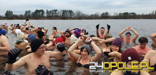 Czy prawdziwe "morsy" potrzebują czapki i rękawiczek?