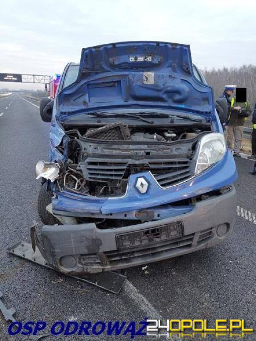 Bus wjechał w barierki na opolskim odcinku A4