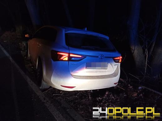 Chciał ominąć sarnę na drodze i nie opanował pojazdu