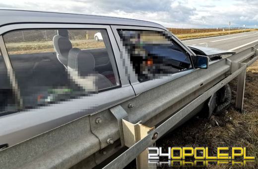 71-latek wjechał w bariery energochłonne, był pijany