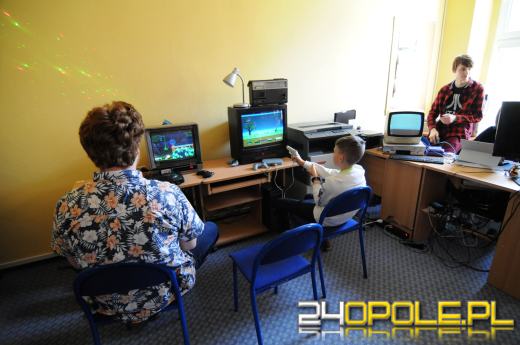 W Wojewódzkiej Bibliotece Publicznej otwarto strefę gier retro