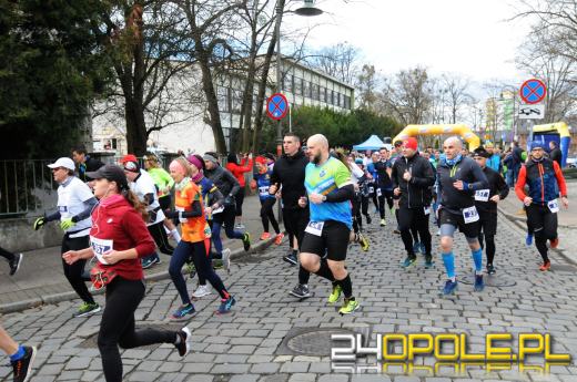 650 biegaczy na starcie "Tropem Wilczym" w Opolu