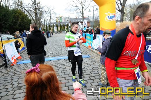 650 biegaczy na starcie "Tropem Wilczym" w Opolu