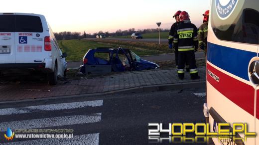 Śmiertelny wypadek pod Prudnikiem. Zablokowana droga nr 414 pomiędzy Białą a Krobuszem 