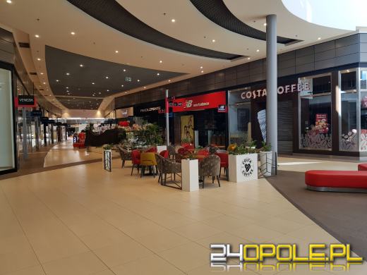 Galerie ograniczyły dostępność, miasto opustoszało... Tymczasem w Castoramie...