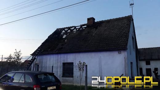 Pożar w domu jednorodzinnym w Antoniowie. Jedna osoba w szpitalu