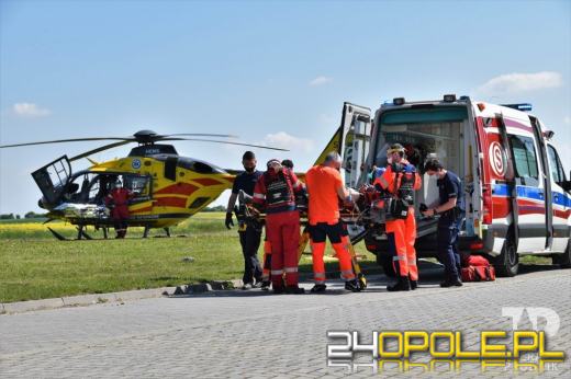 64-latek w stanie krytycznym. Podczas pompowania opony doszło do wybuchu. 