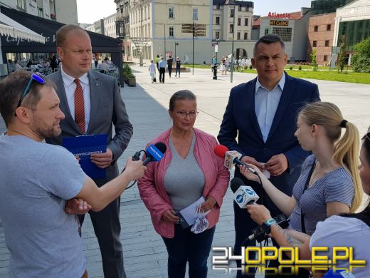 Koalicja Obywatelska: Zjednoczona Prawica utrudnia głosowanie za granicą