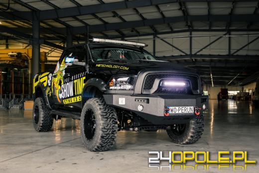 Zobacz metamorfozę Dodge Rama polskiej legendy sportów walki