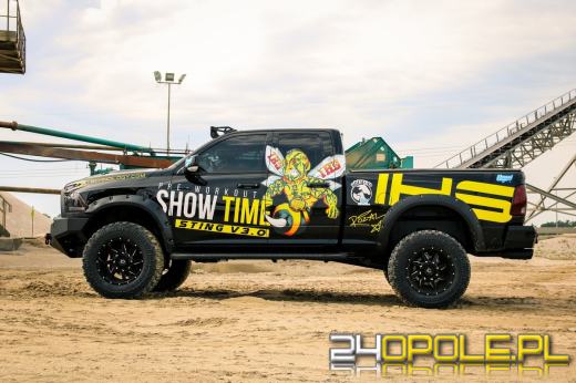 Zobacz metamorfozę Dodge Rama polskiej legendy sportów walki
