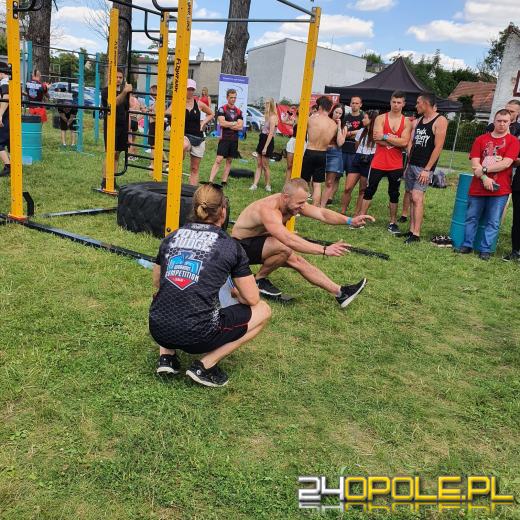 Używają tylko ciężaru swojego ciała, a efekty są niesamowite. W Opolu trwa zlot kalisteników