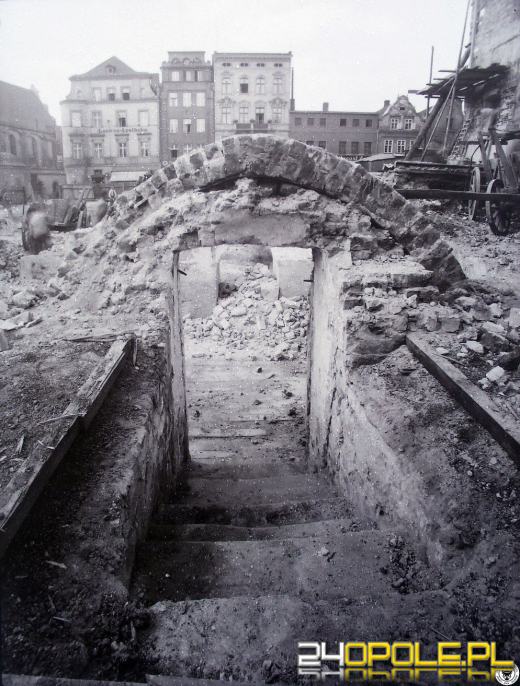 Karta z historii Opola- 15 lipca runęła wieża