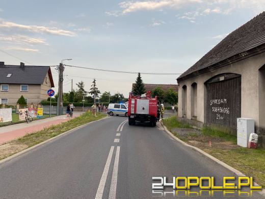 Zderzenie 3 pojazdów w Januszkowicach. Kierujący wjechał w budynek mieszkalny