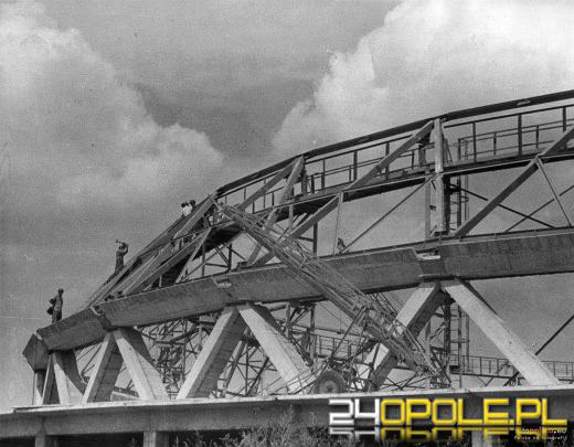 52 lata Okrąglaka. Jak się zmieniał?