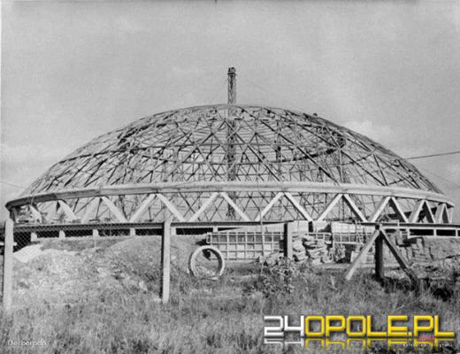 52 lata Okrąglaka. Jak się zmieniał?