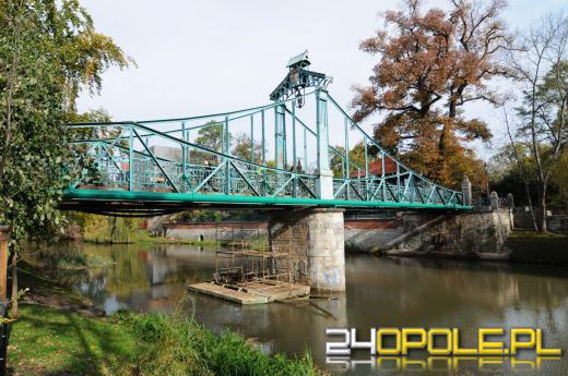 Most Groszowy przejdzie remont. Konieczne będzie usunięcie kłódek zakochanych