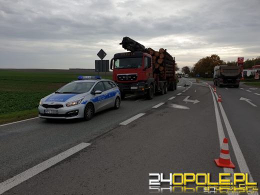 Rowerzysta wjechał prosto pod samochód ciężarowy. Lądował śmigłowiec LPR