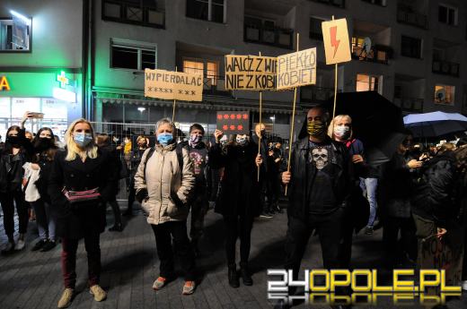"To jest wojna". Kobiety manifestowały w obronie swoich praw