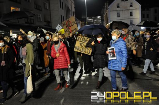"To jest wojna". Kobiety manifestowały w obronie swoich praw